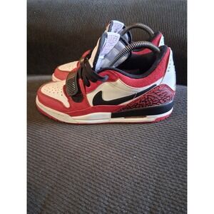 Nike Shoes Women's 7 Youth 5.5Y Air Jordan LEGACY 312 CD9054-116 RED‎  Sneakers